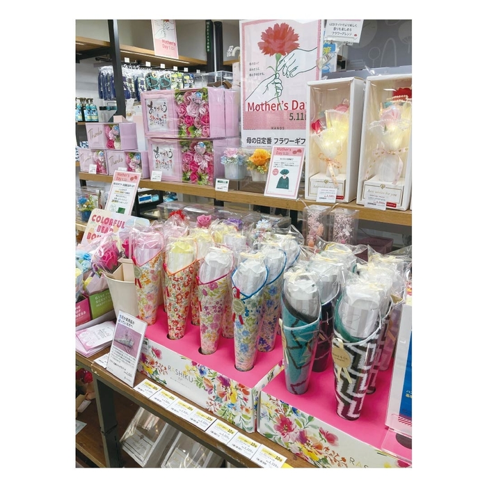 母の日ギフト_5F売り場画像②.jpg